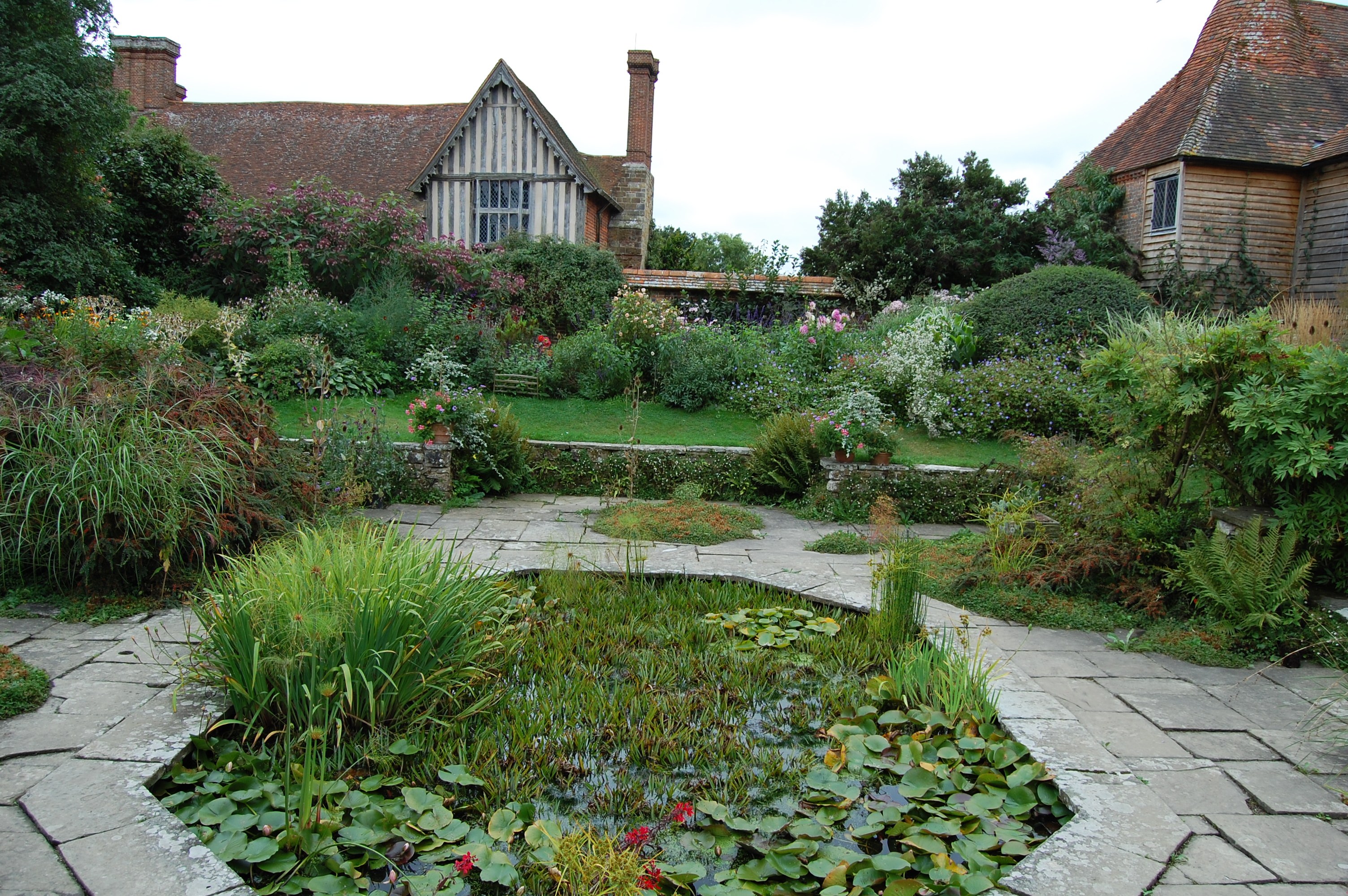 Выбор типа сада. Англия деревня кэмбэлфорд ланшадф садов. Джуди Пирс ландшафтный дизайнер. Английский пейзажный сад.