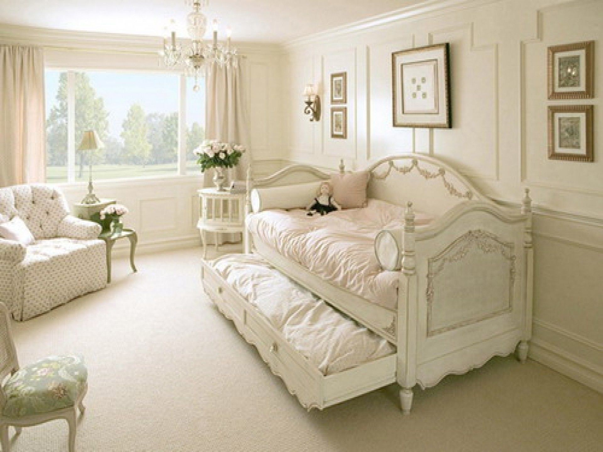 Детская слоновая кость. Кровать Прованс шебби Шик. Кровать в стиле шебби Шик. Мебель для спальни в стиле шебби Шик. Шебби Шик в интерьере.