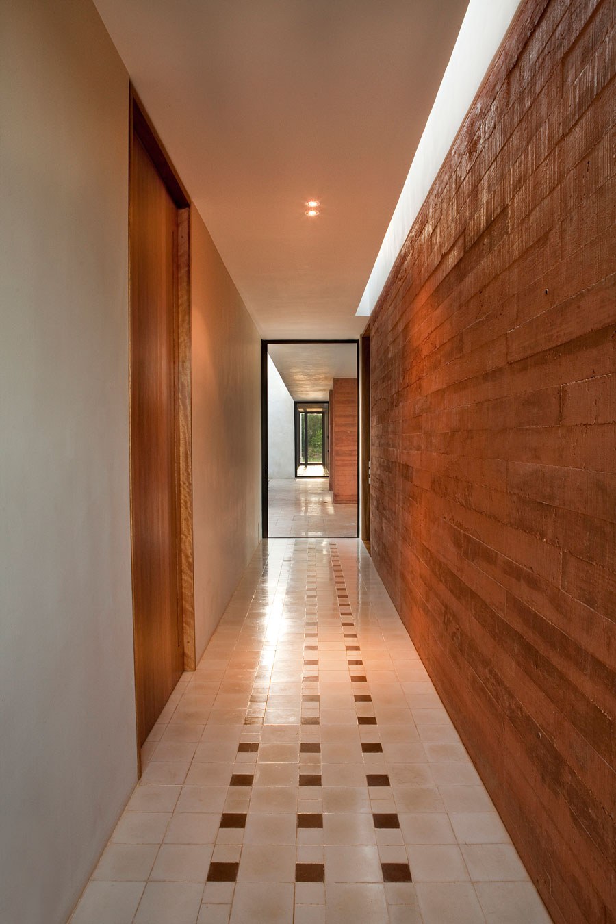 Настенные панели для коридора