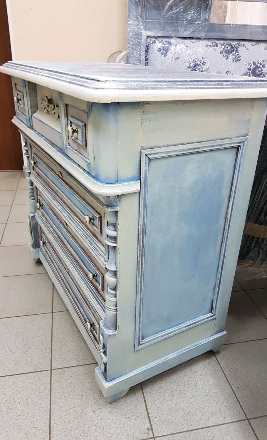 Отреставрированный комод