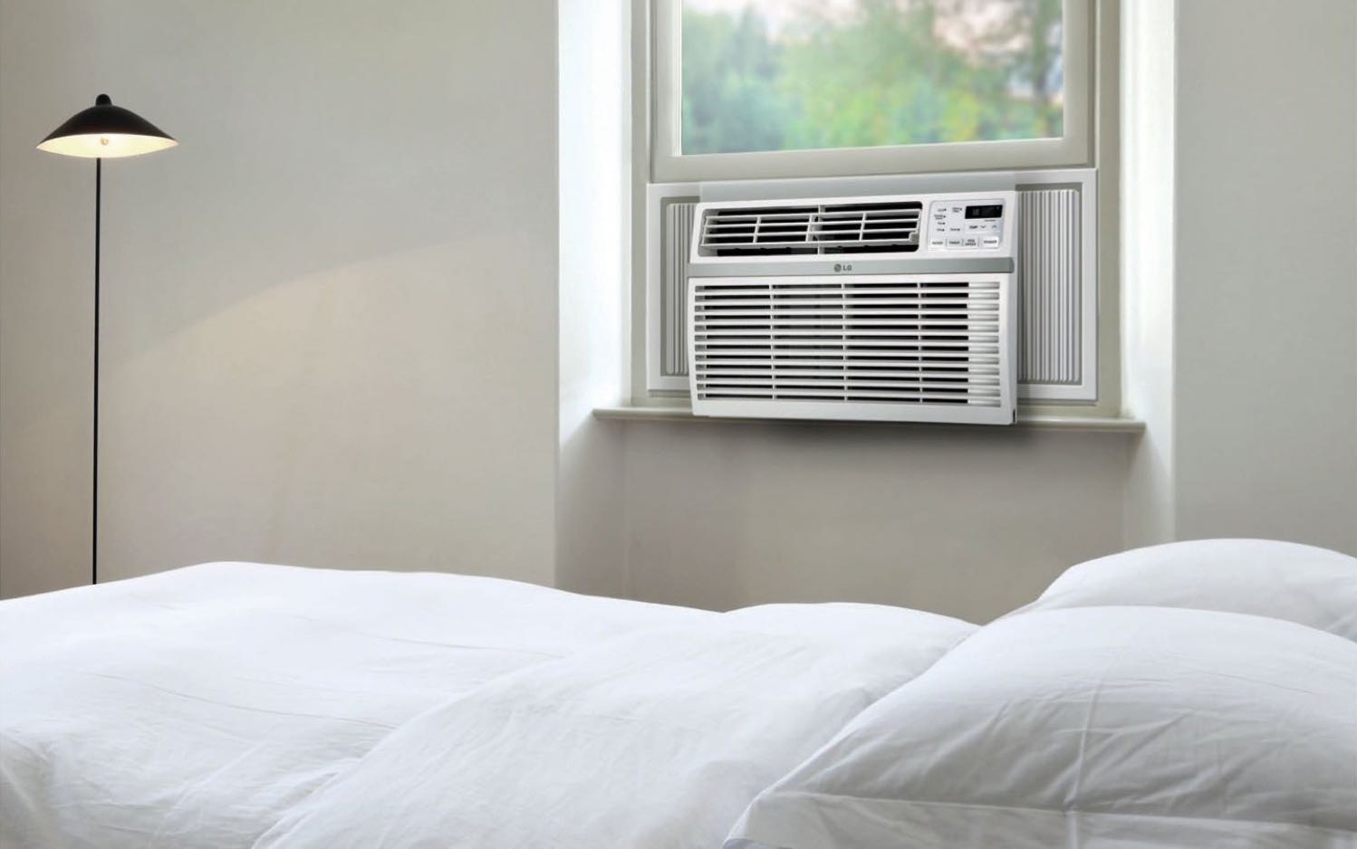LG 7500 BTU Window Air Conditioner/Heater