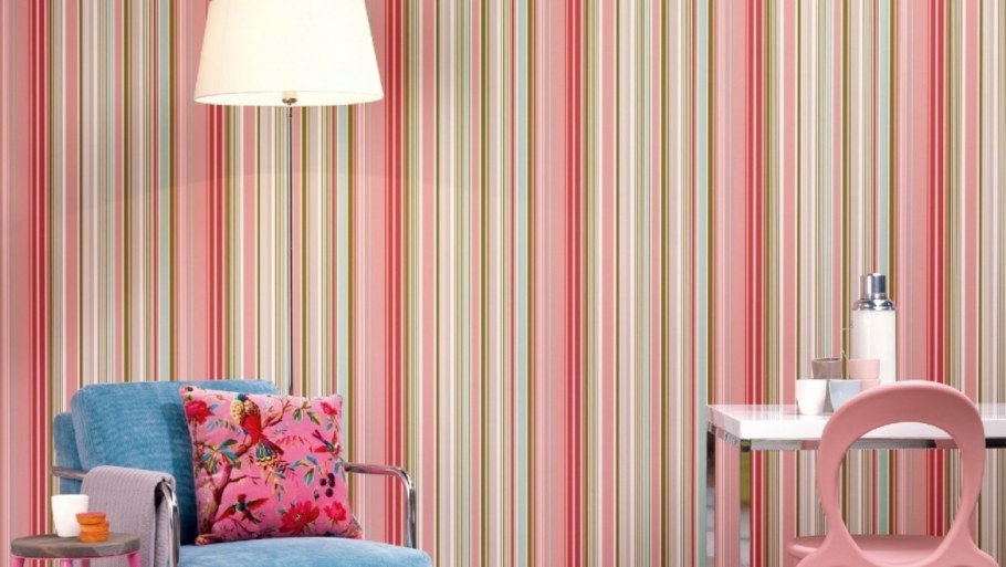 Обои компаньоны в интерьере гостиной