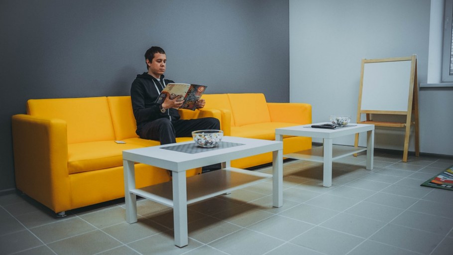 Интерьер офиса приемная