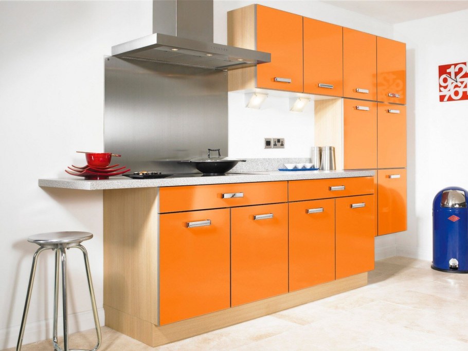 Кухни бордового цвета