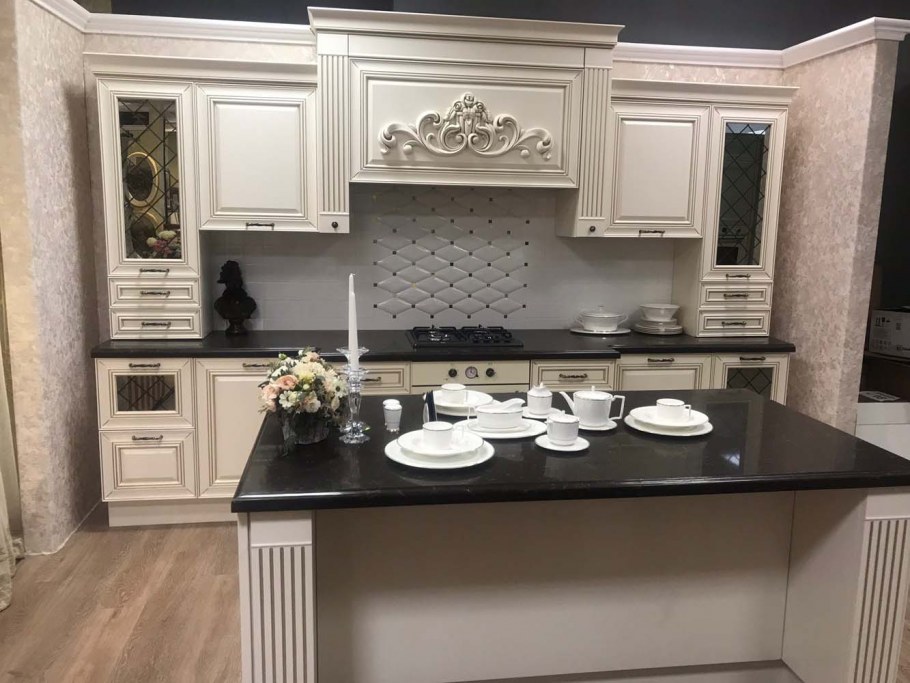 Кухонный гарнитур классика Аврора