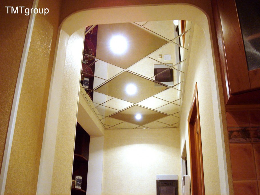 Зеркальный натяжной потолок