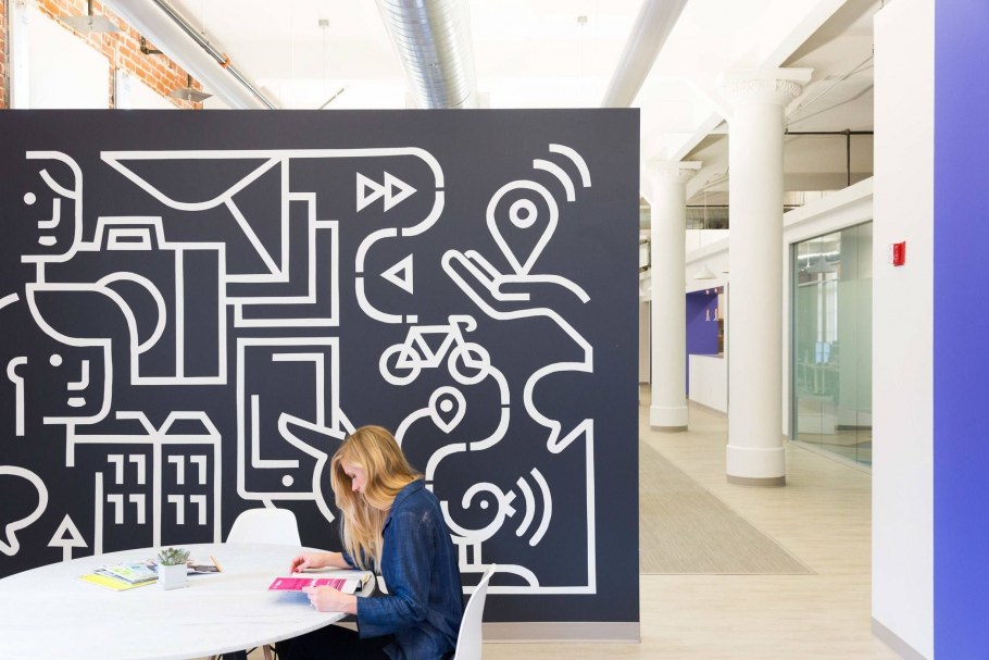 Трафареты на стену в офис