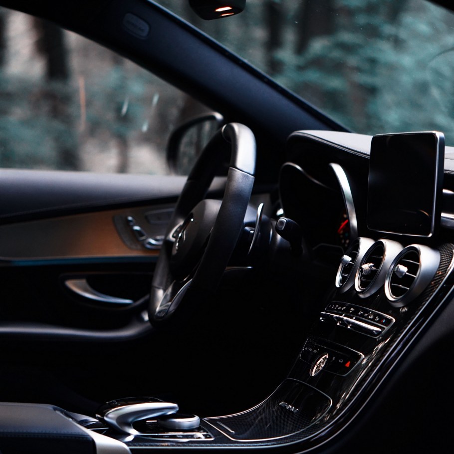 Салон авто изнутри