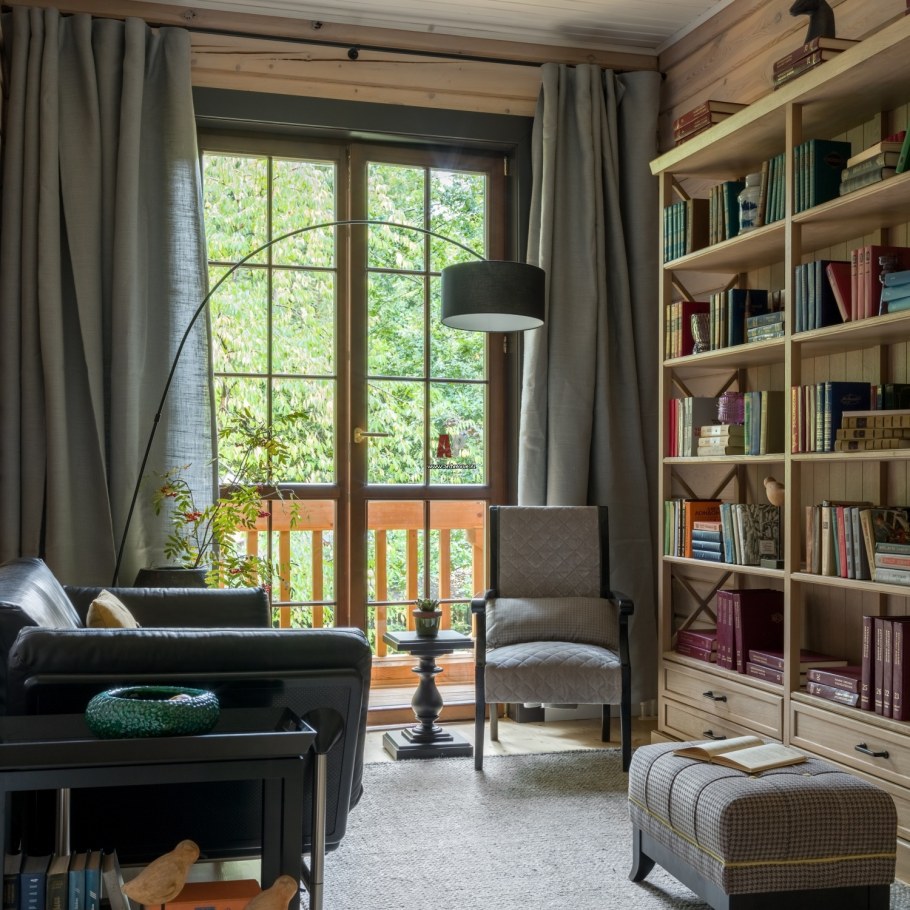 Интерьеры кабинета в загородном доме