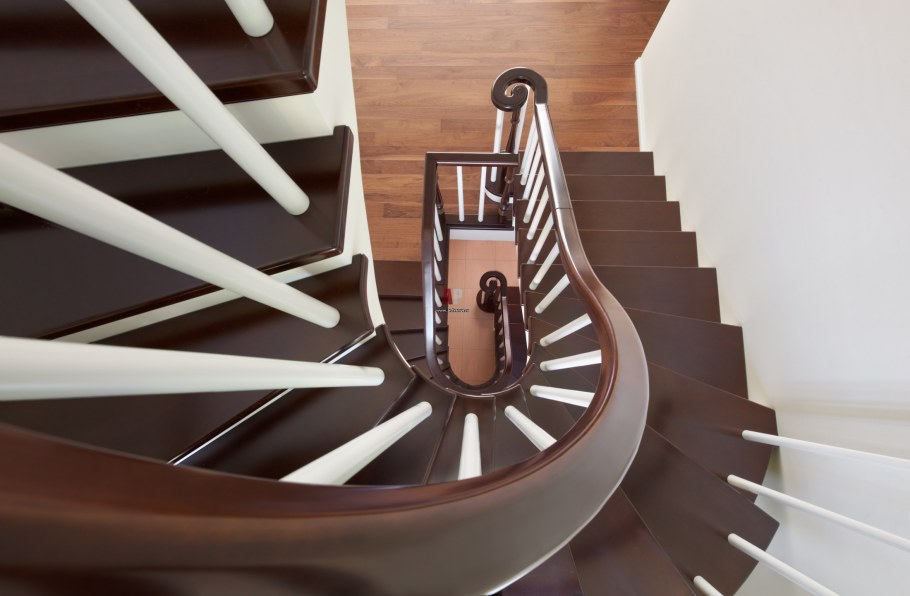 Балясины для лестницы в частном доме