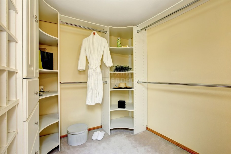 Планировка гардеробной 3м2