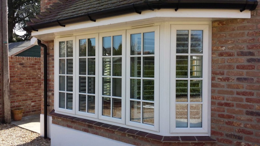 Окна со шпросами графит