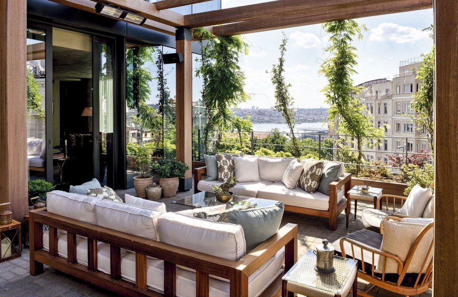 Mandolin Terrace в Soho House, Стамбул