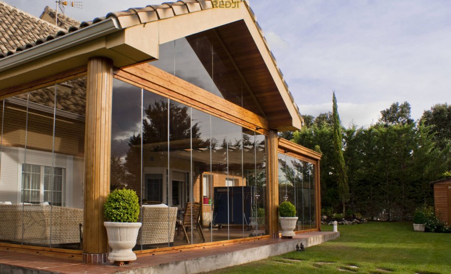 Безрамное остекление Шале