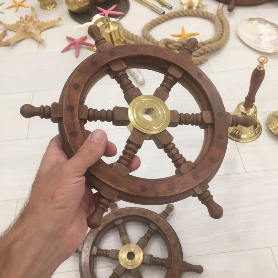 Штурвал декоративный для интерьера