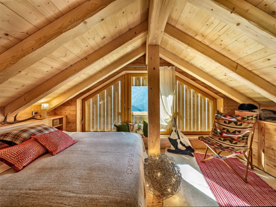 Постенные стропила стиль Шале