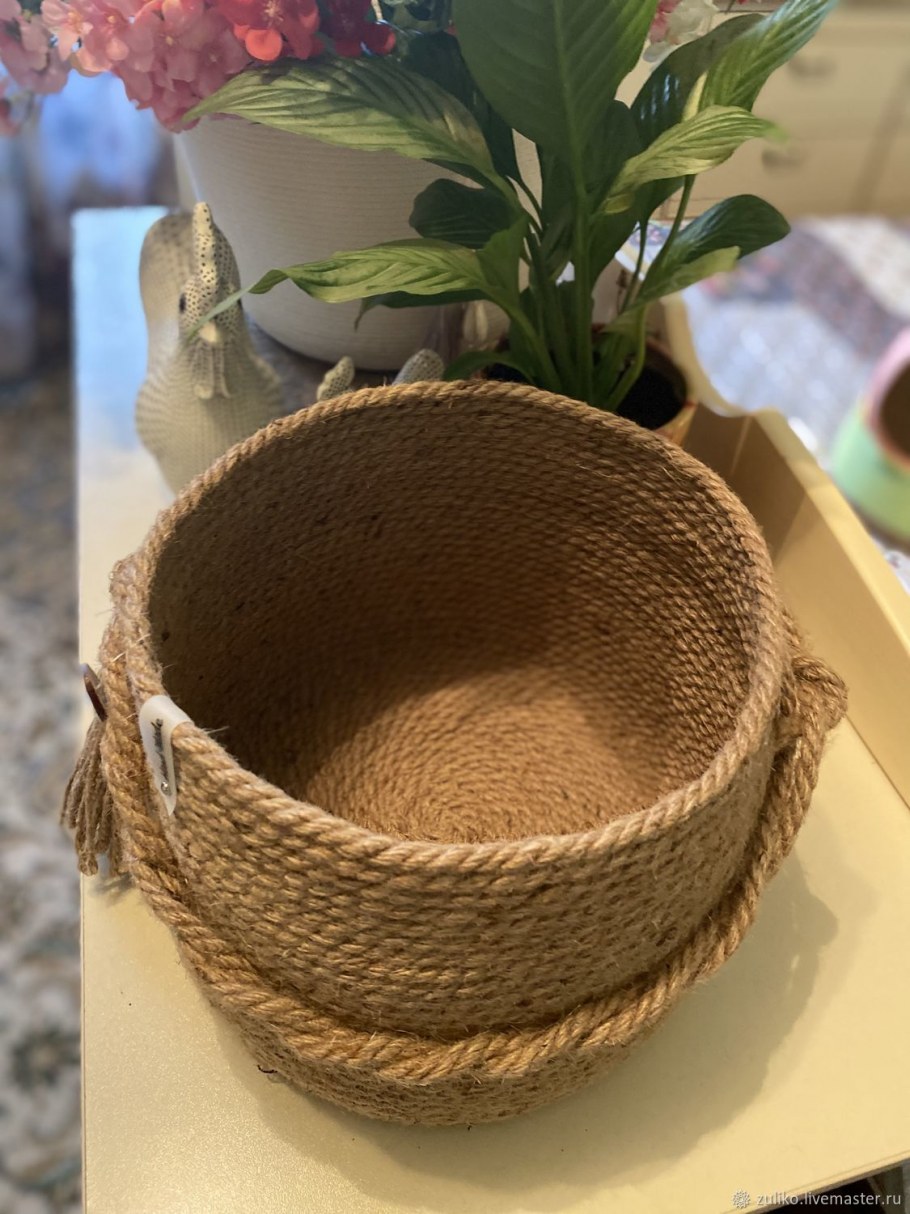 Корзина для белья из шпагата