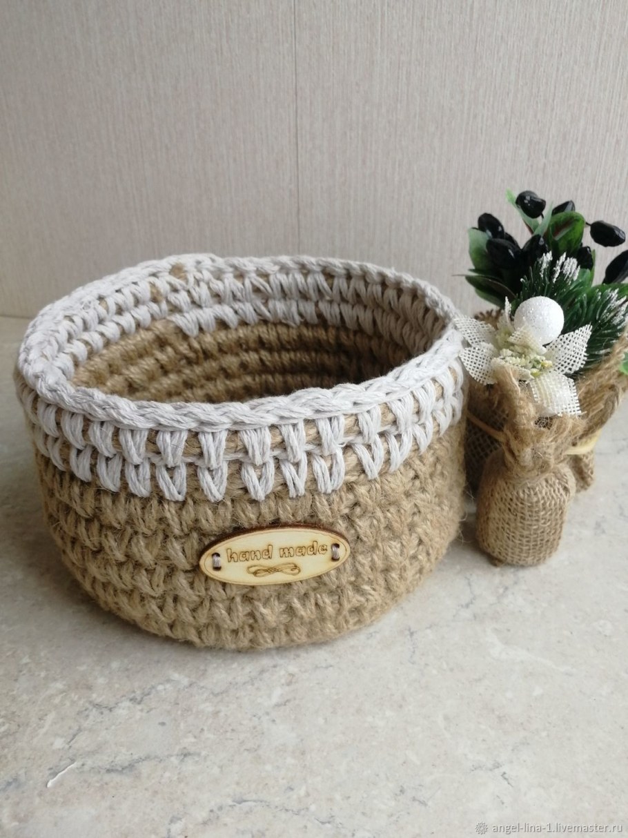 Трикотажные корзинки в интерьере