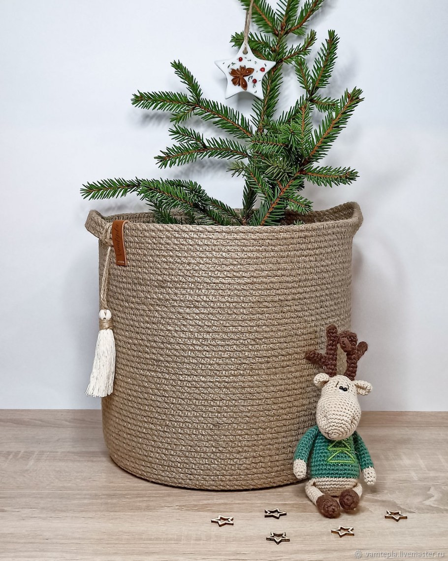 Интерьерные корзины из джута