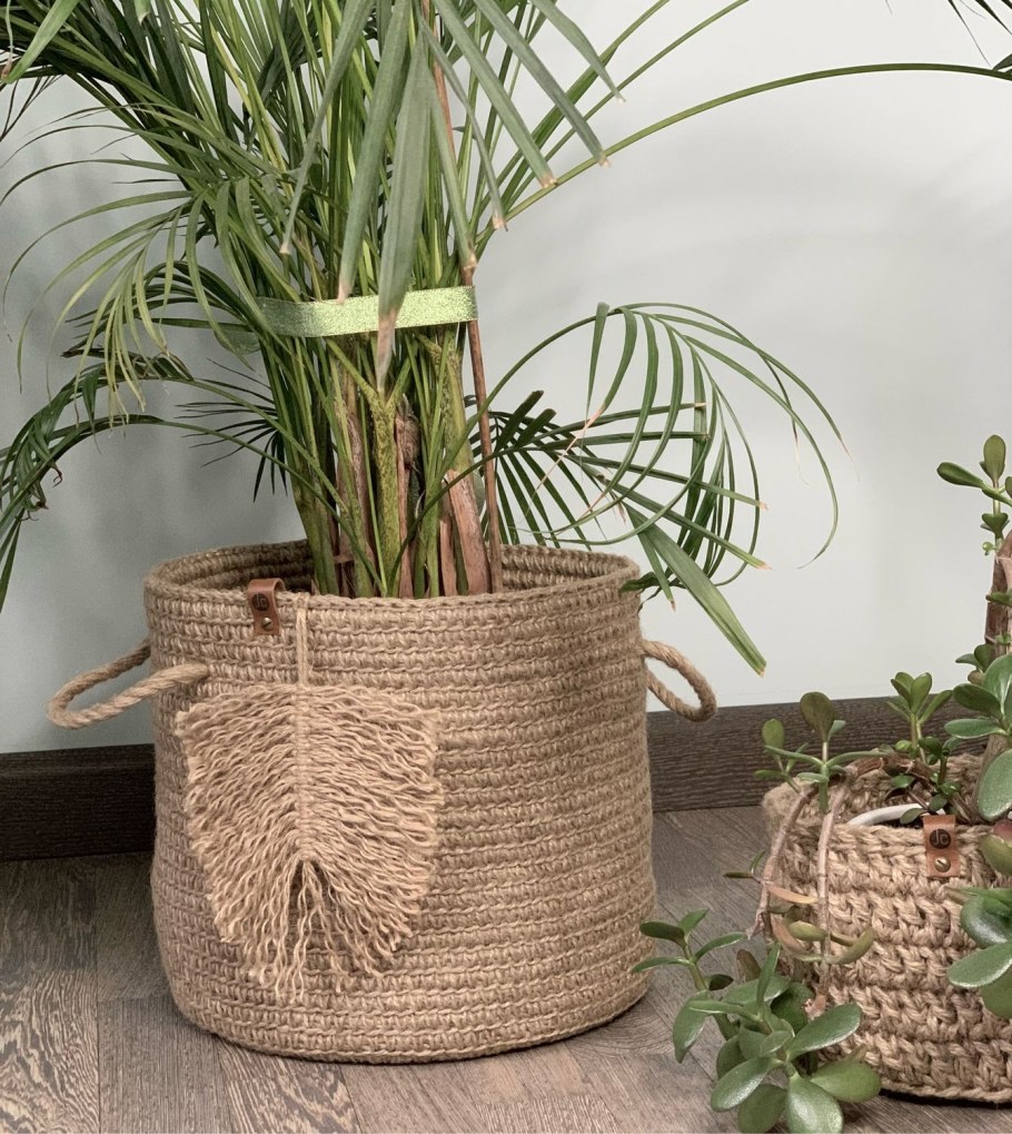 Джутовая корзина для белья