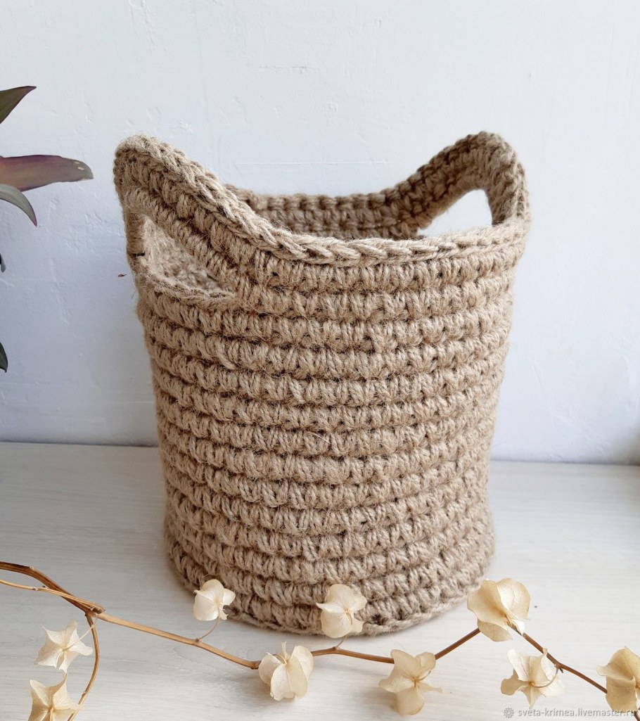 Интерьерные корзины из джута