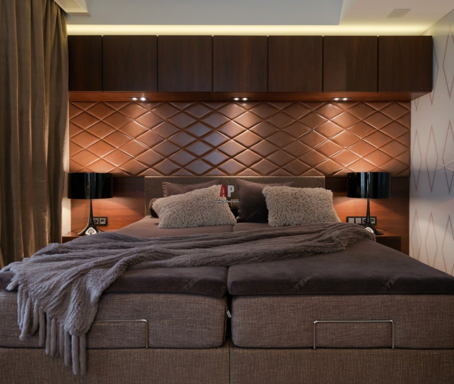 Декоративная стена в спальне