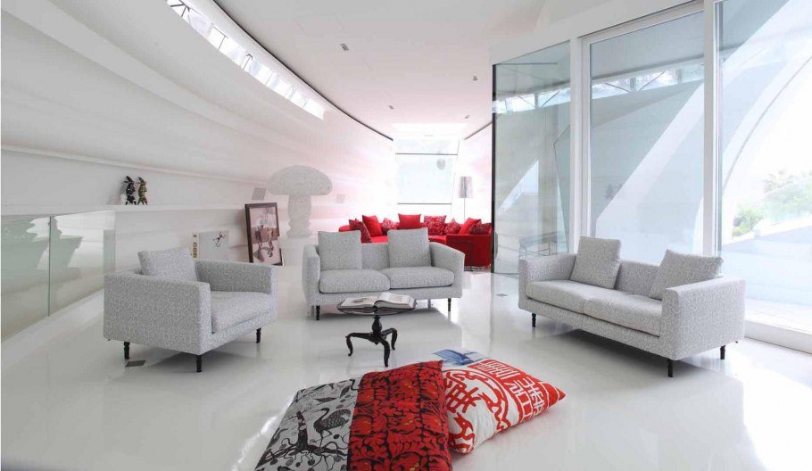 Белая комната