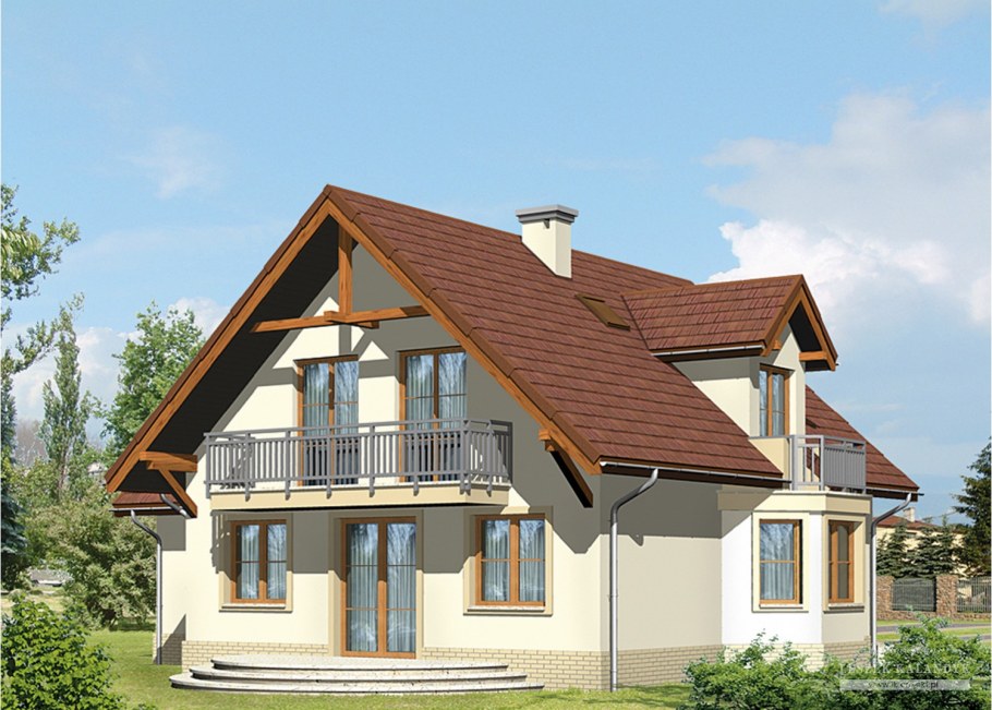 Деревянный дом с мансардной крышей