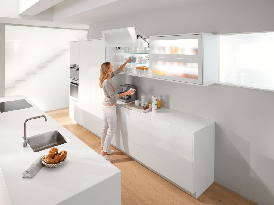 Blum Aventos HF подъемник (f22 700-900)