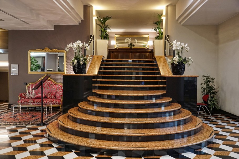 Красивые лестницы