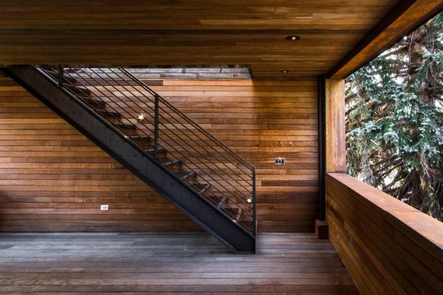 Планкен на мансарде