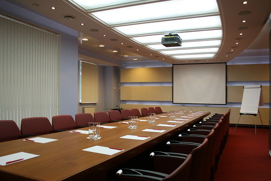 Конференц зал УГМК