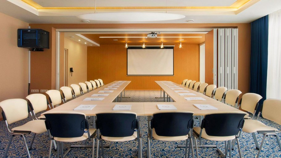 Сапсан конференц зал