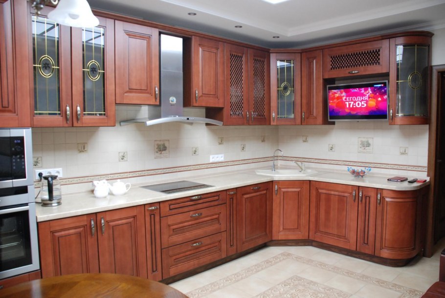 Кухонные гарнитуры бордового цвета