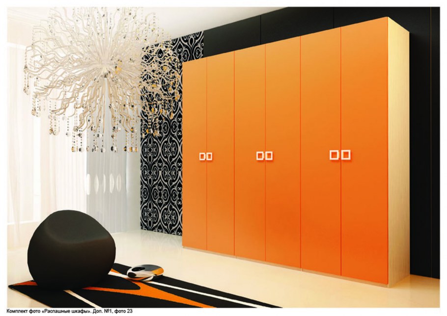 Шкаф разноцветный