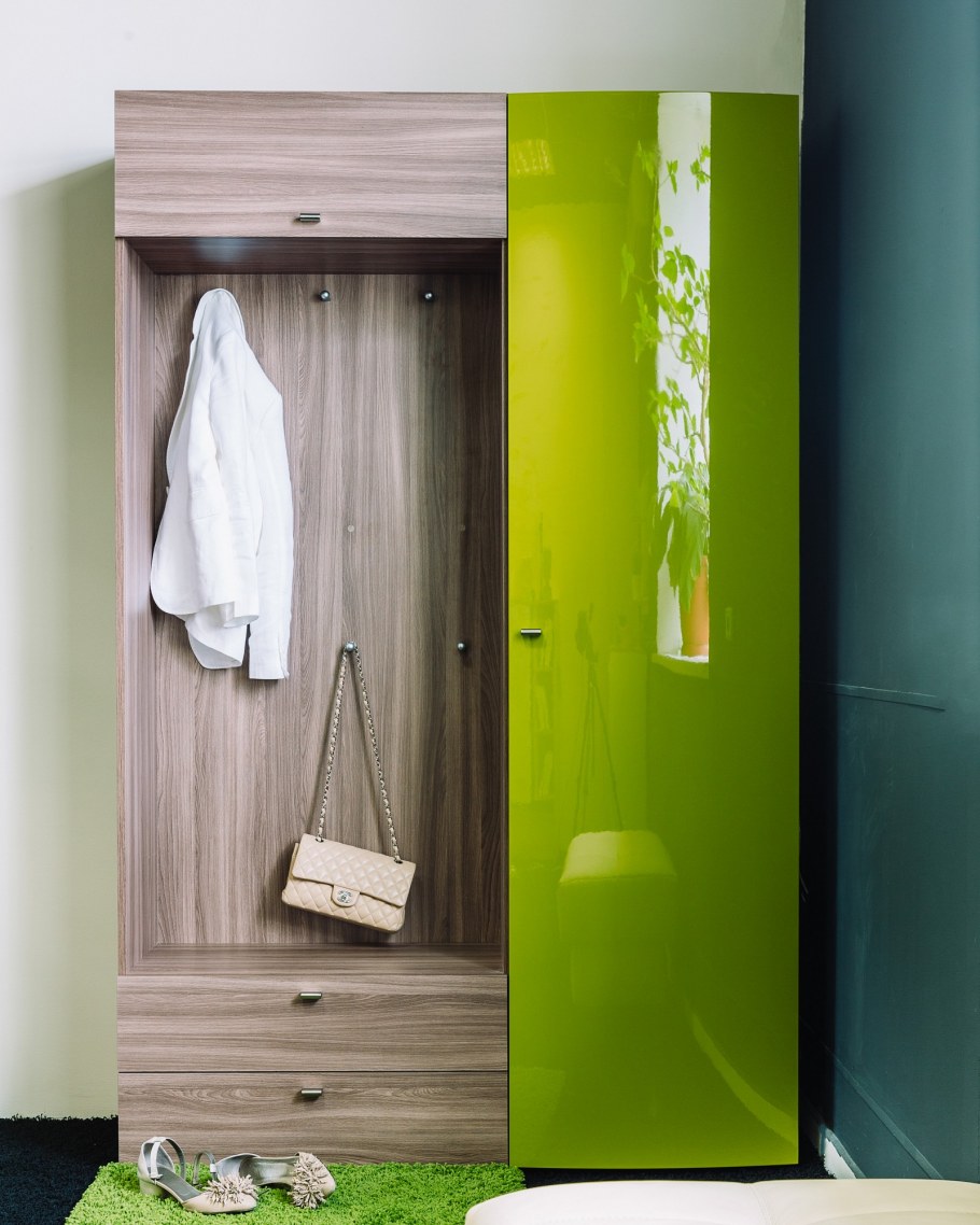 Двери купе с пленкой оракал