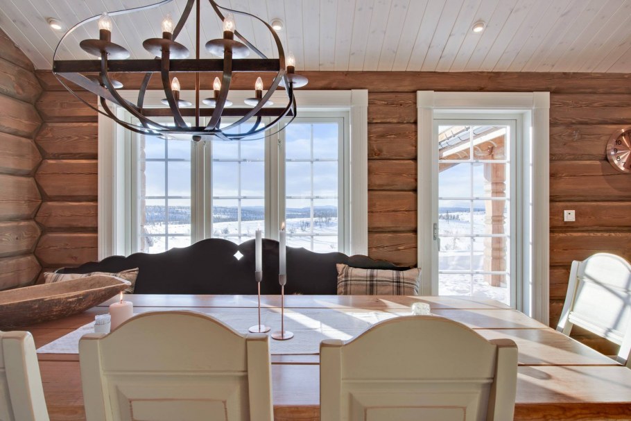 Скандинавский стиль в деревянном доме