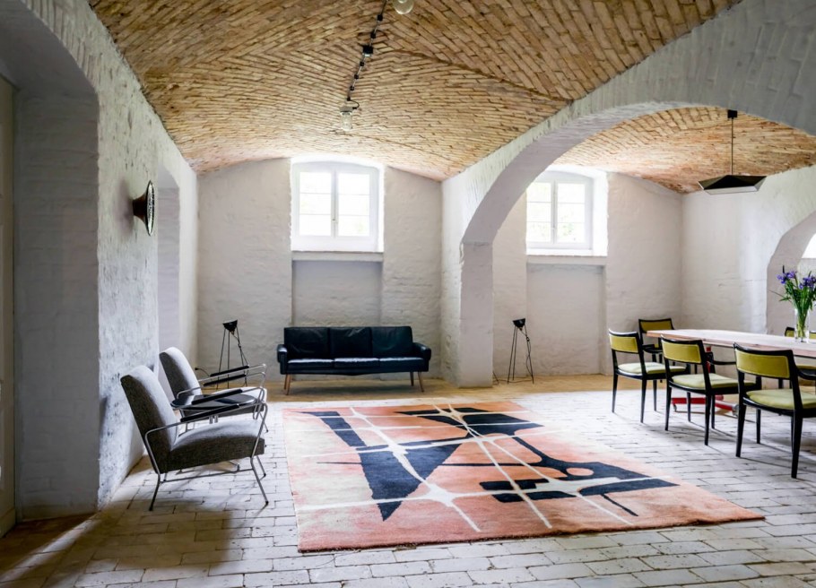 Сводчатый потолоктлофт