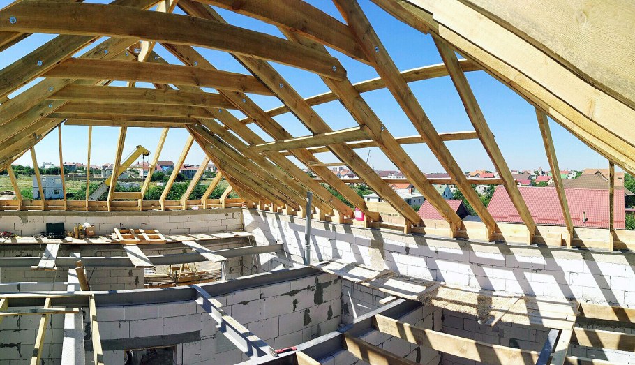 Полумансарда стропильная система