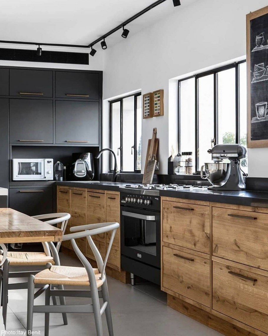 Деревенская кухня икеа черная