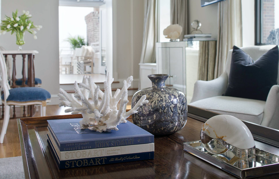 Вазы для декора интерьера