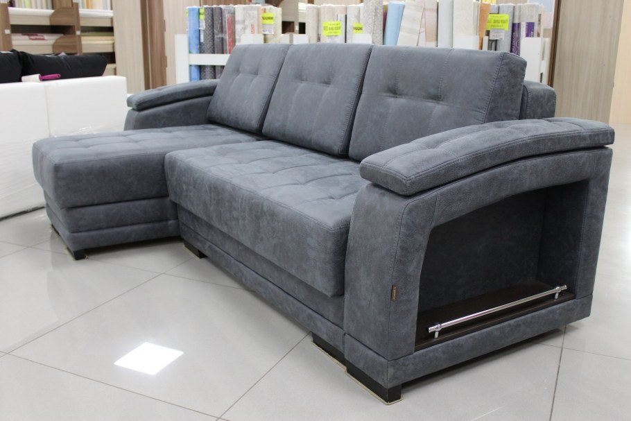 Диван шоколадного цвета