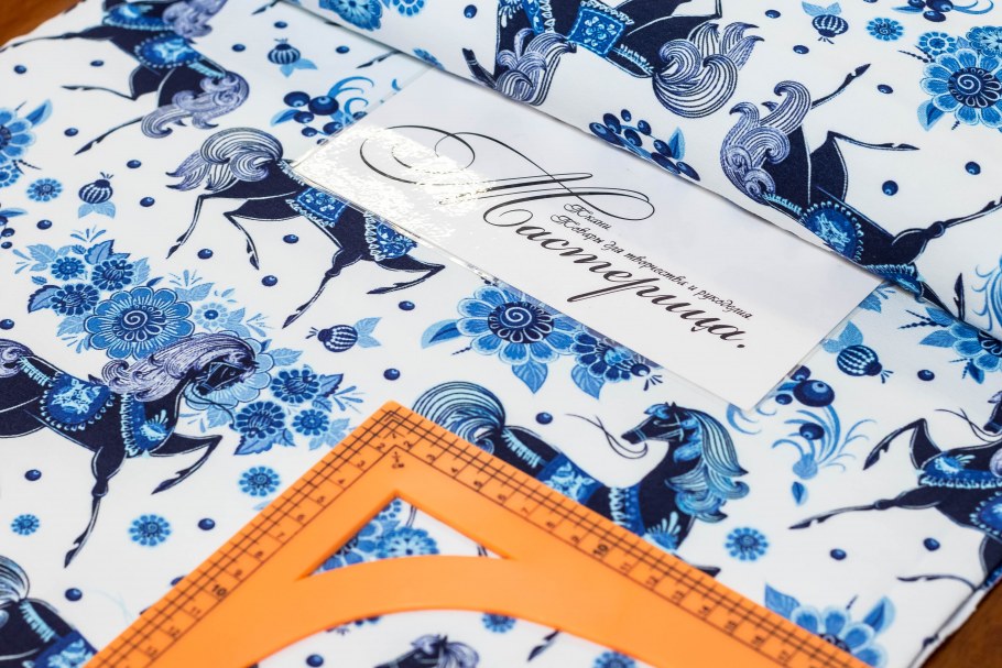 Гжельский поднос