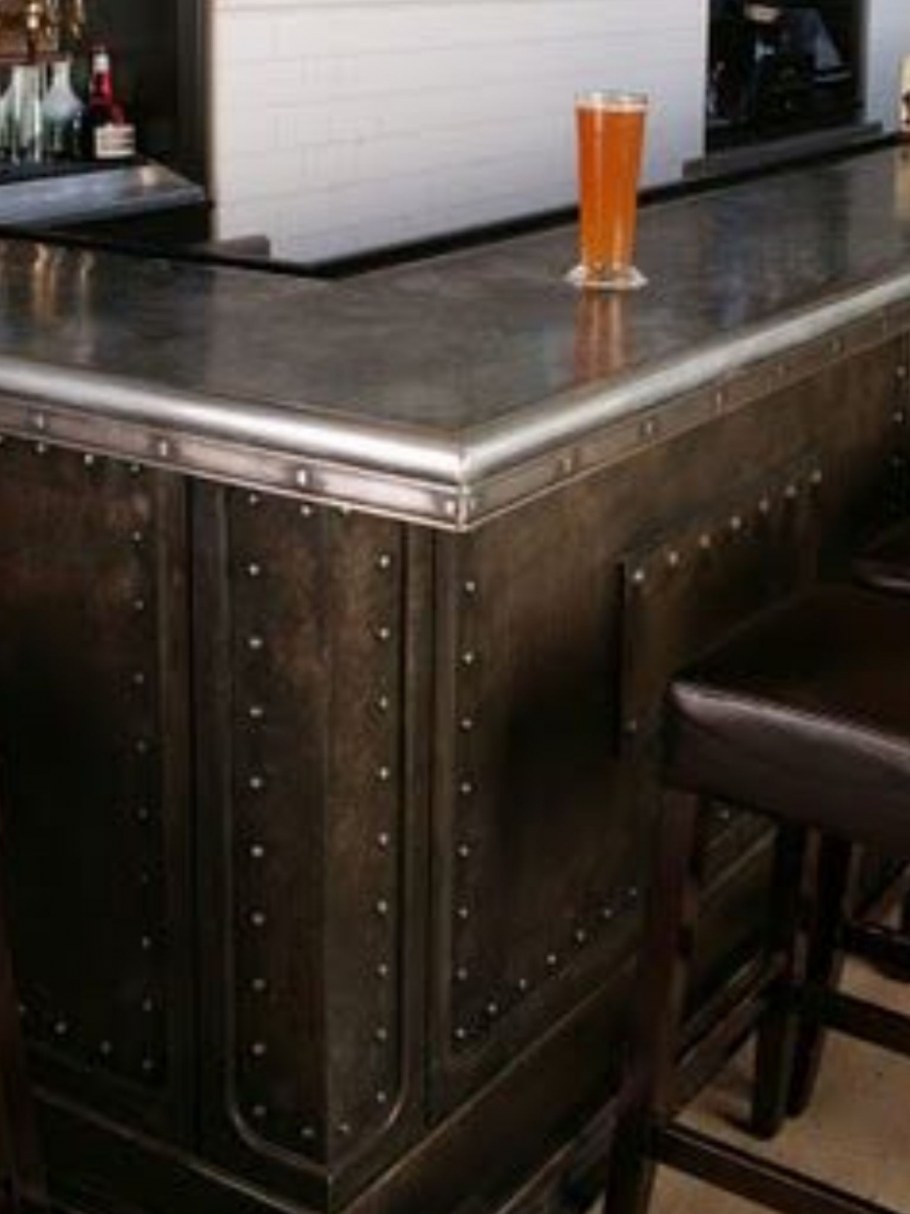 Кабинет в стиле Индастриал