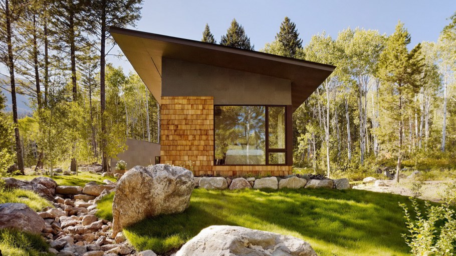 Каменный дом с односкатной крышей