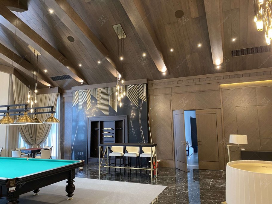 Отделка бильярдной деревом