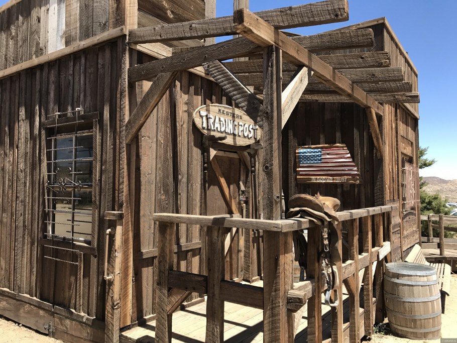 Ковбойский бар на диком западе Эстетика