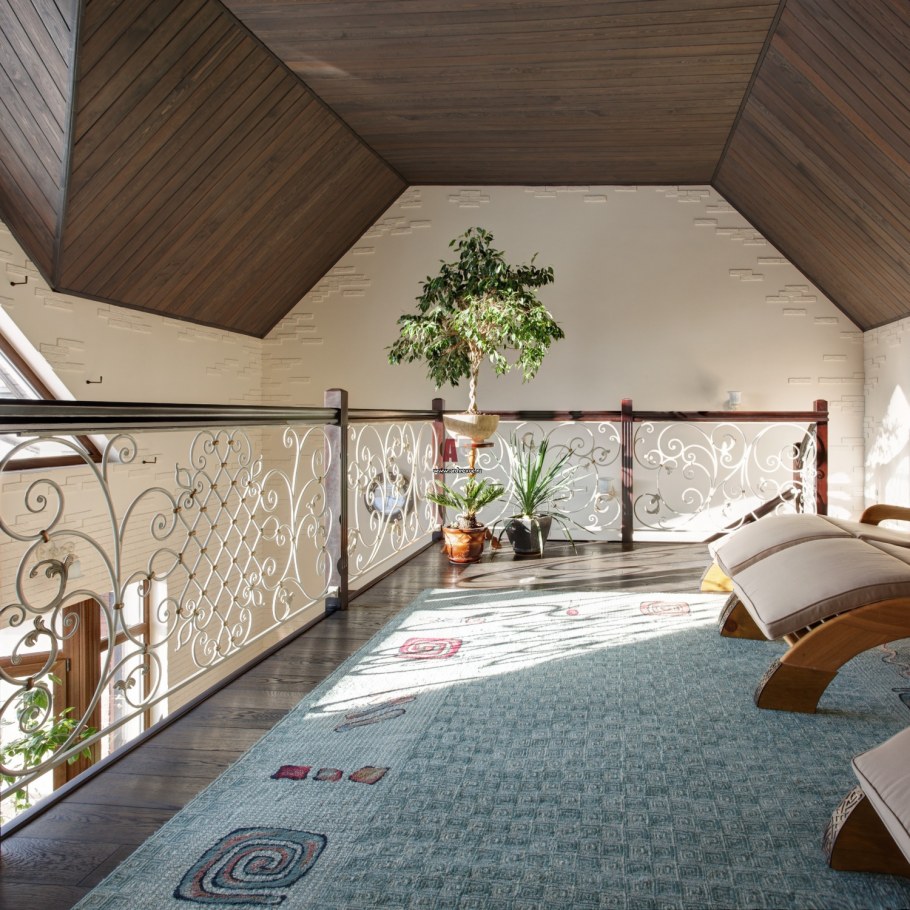 Гостевой домик с мансардой