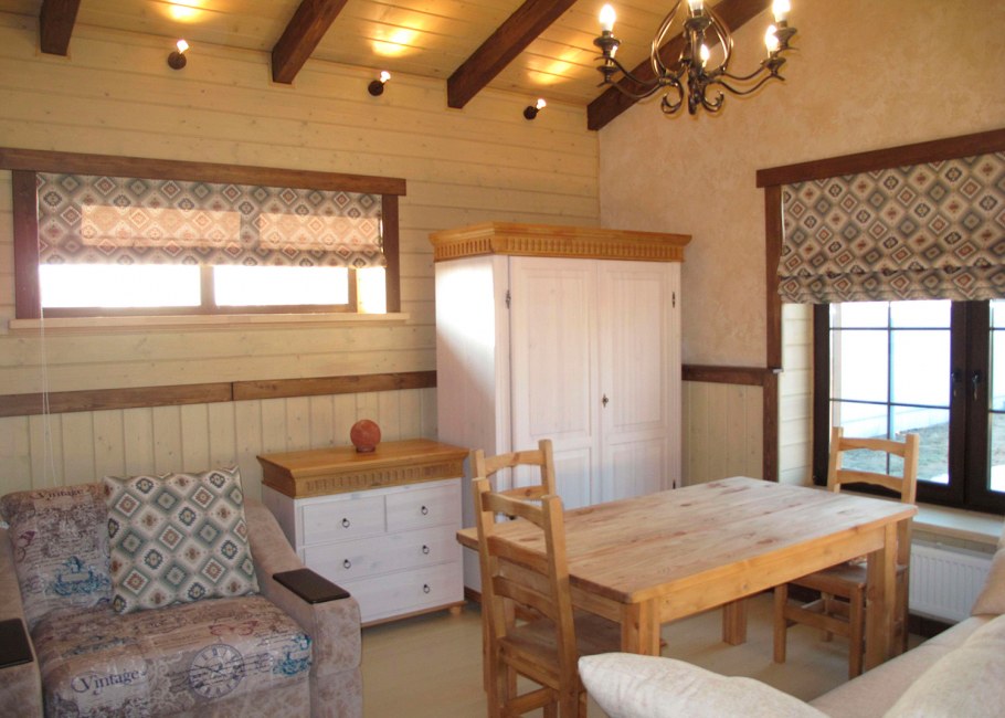 Гостиный домик на даче