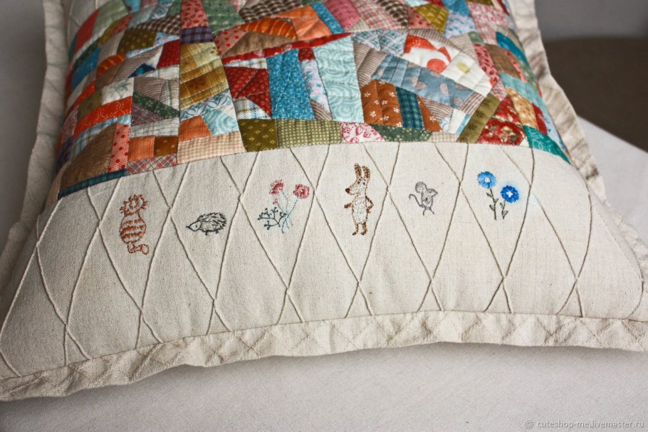 Подушки пэчворк с вышивкой